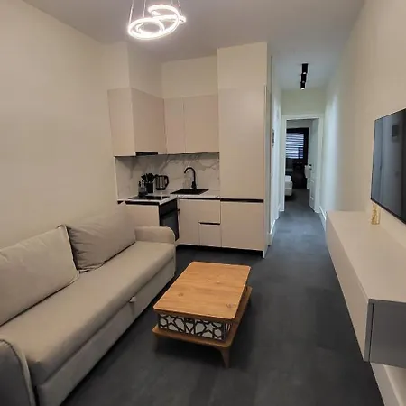 Lulaj's Coastal Flats B Vlorë