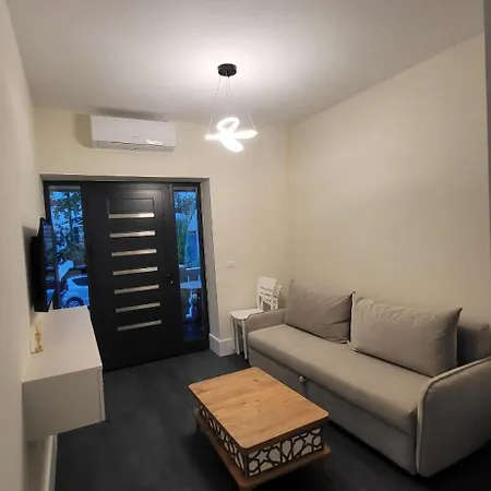 Lulaj's Coastal Flats B Vlorë