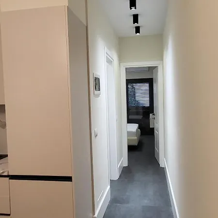 Lulaj's Coastal Flats B Appartement *