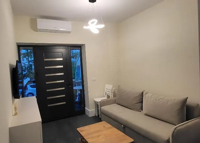 Lulaj's Coastal Flats B Vlorë